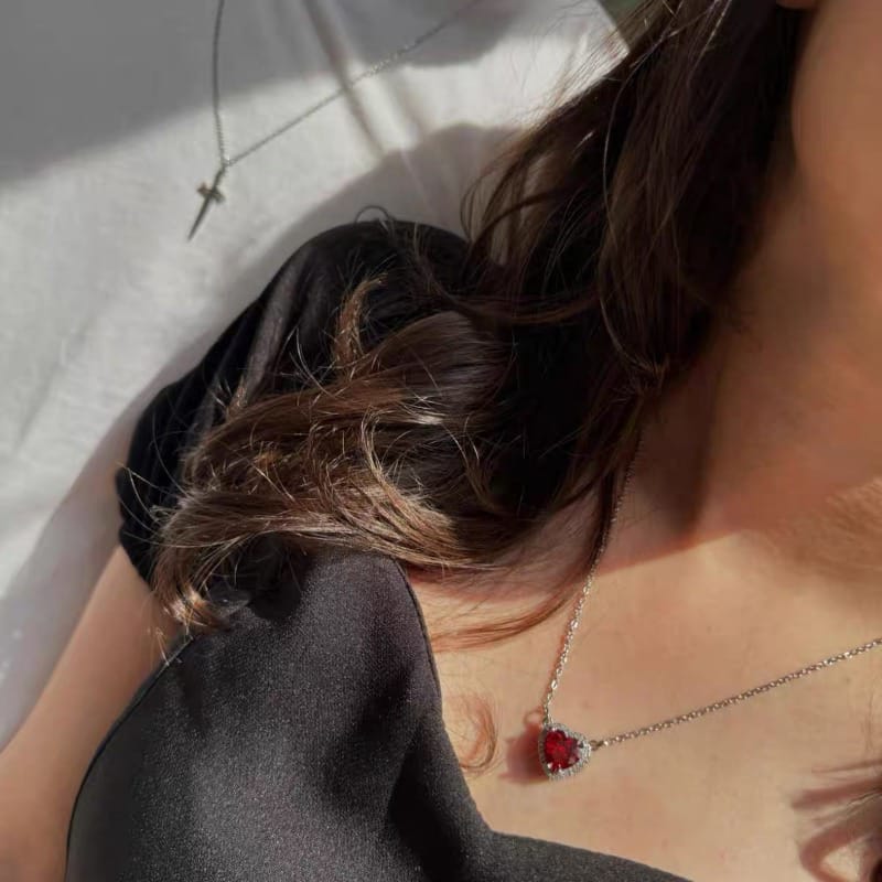 Beautifull Heart Sward Couple Necklace